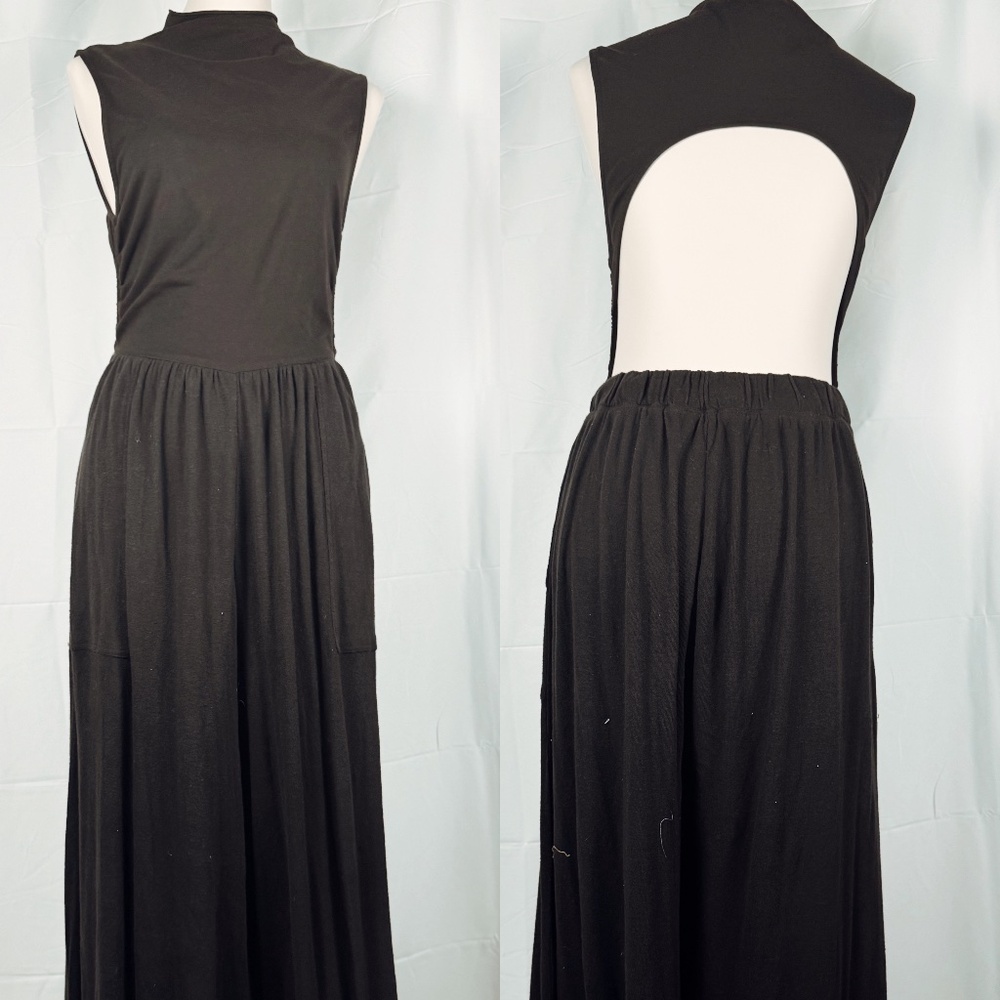 Black Jumpsuit ( stretchy material )